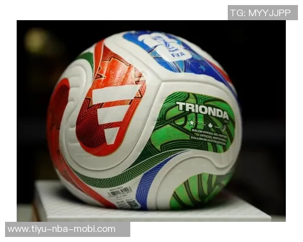 阿迪达斯发布世界杯用球历届冠军球星齐聚助阵